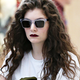 Illustration for article titled Lorde Living in Extreme Fear of Grown Man Stalker Paparazzo